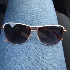 Aviators-sunglasses